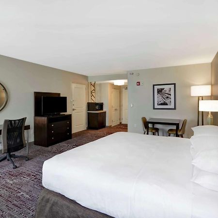 Hotel Doubletree By Hilton Chicago Midway Airport, Il Bedford Park Exterior foto