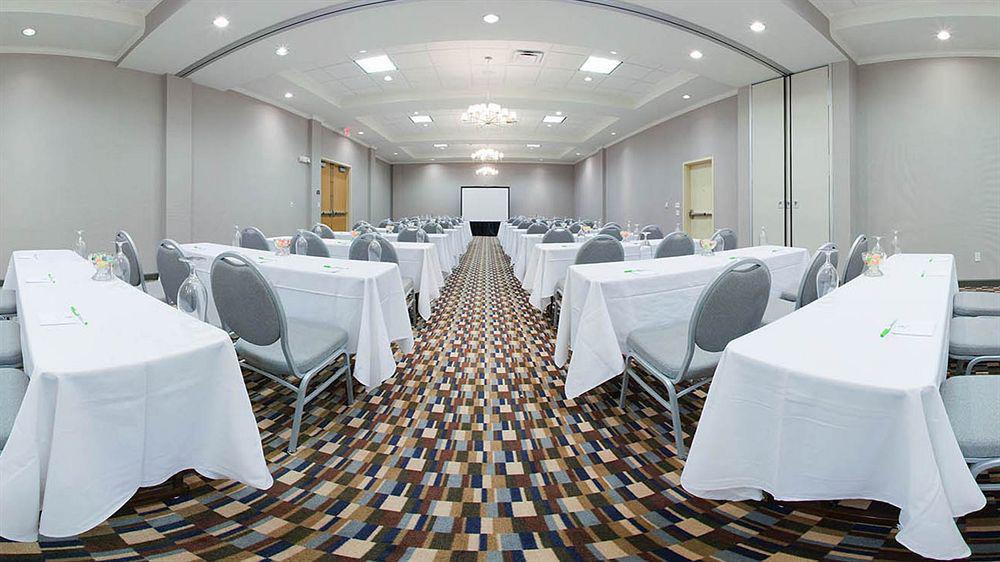 Hotel Doubletree By Hilton Chicago Midway Airport, Il Bedford Park Exterior foto