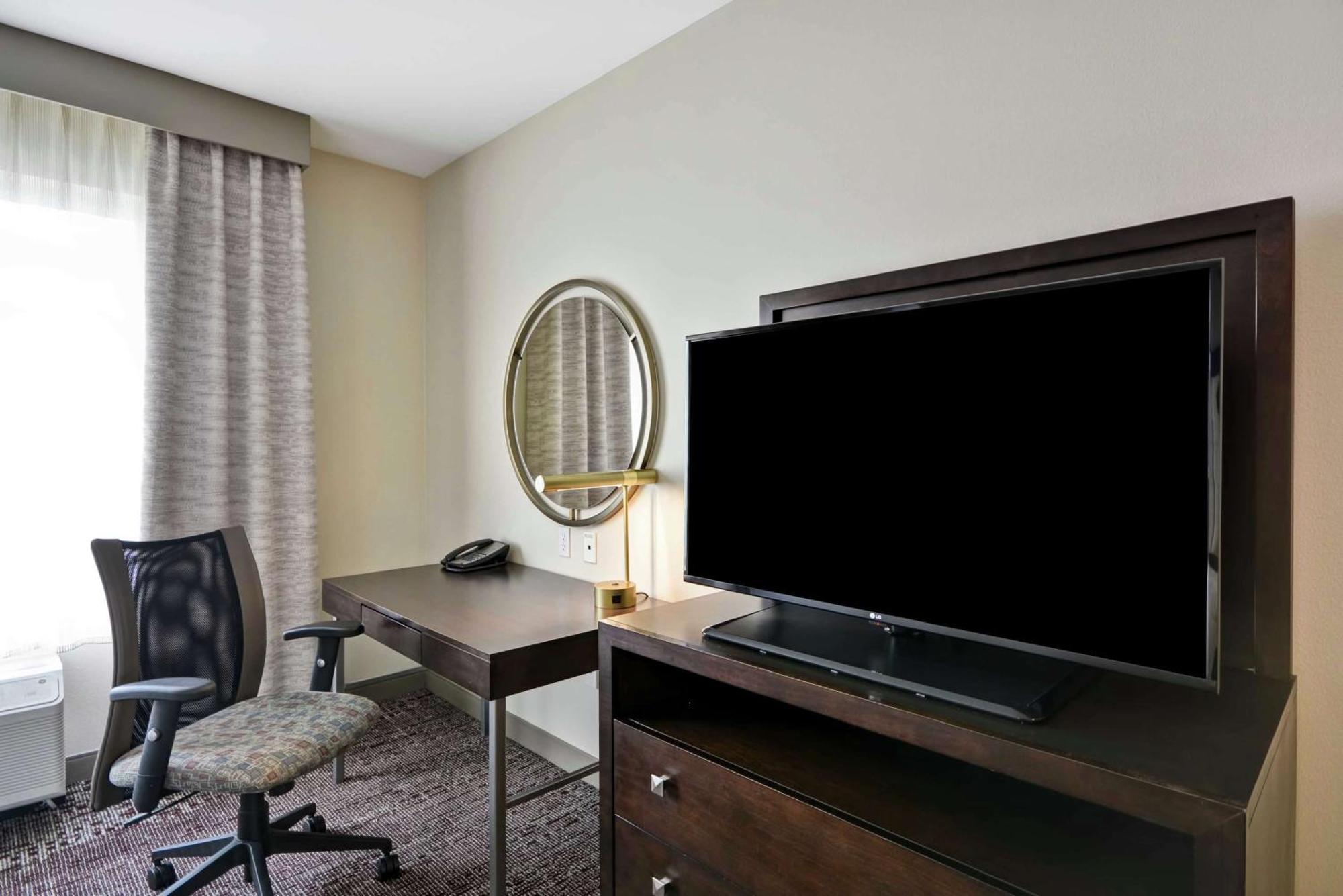 Hotel Doubletree By Hilton Chicago Midway Airport, Il Bedford Park Exterior foto