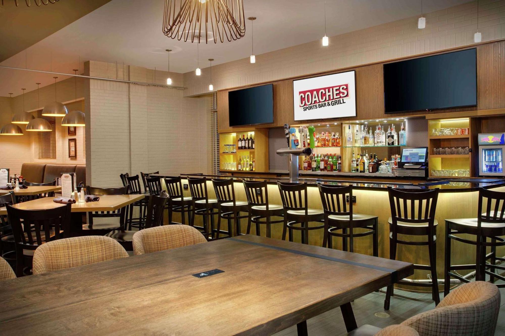 Hotel Doubletree By Hilton Chicago Midway Airport, Il Bedford Park Exterior foto